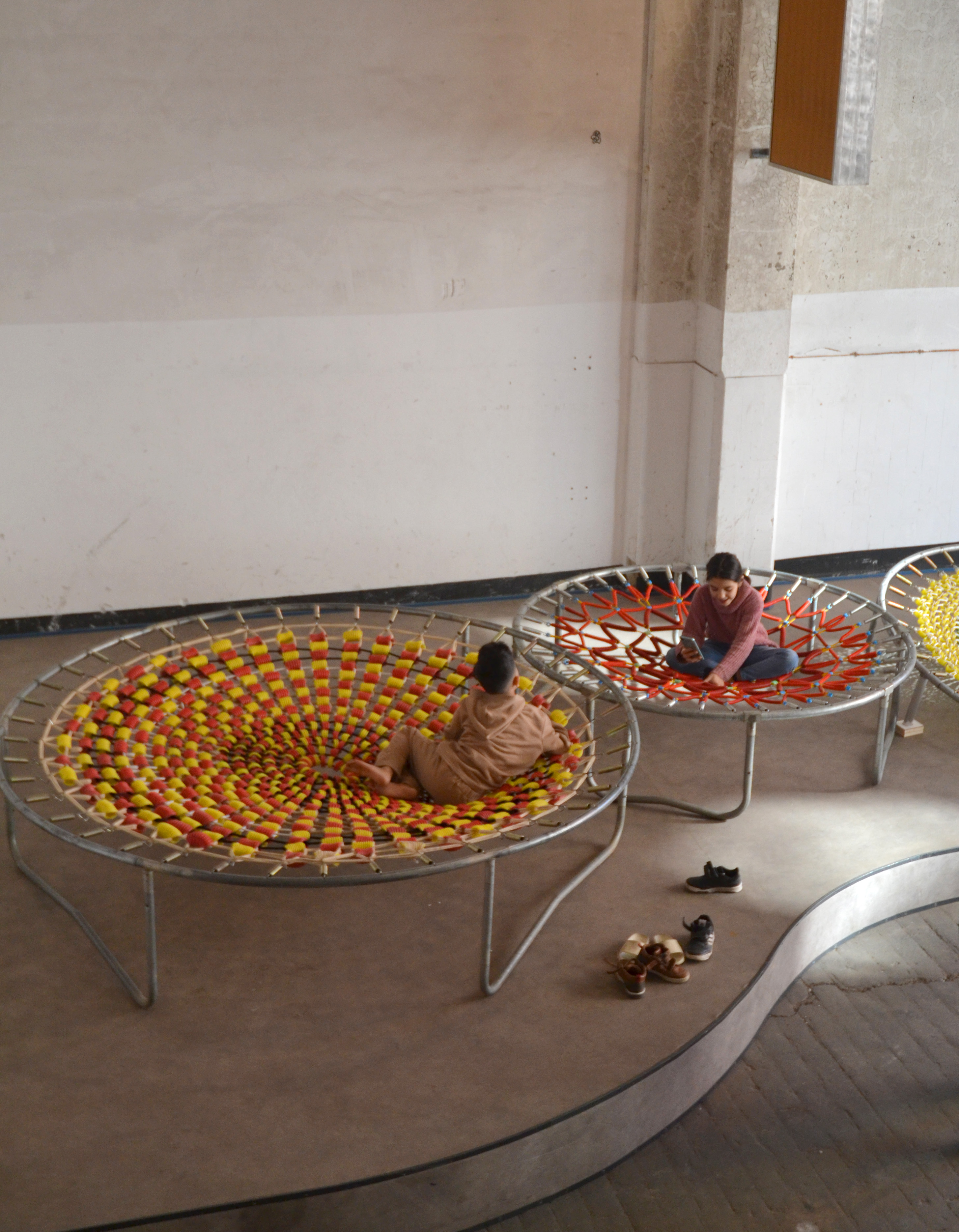 Exhibition view of “Pièges à soleil”
©Gilbard.e.s